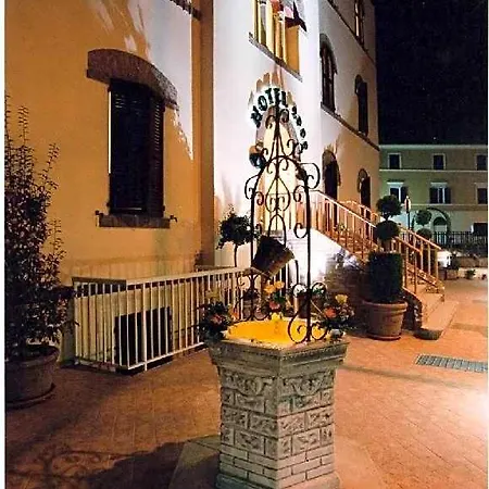 2000 Hotel Fabriano