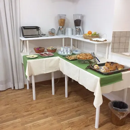 2000 מלון 3*